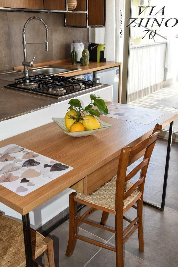 Via Ziino 70 Apartman Oliveri Kültér fotó